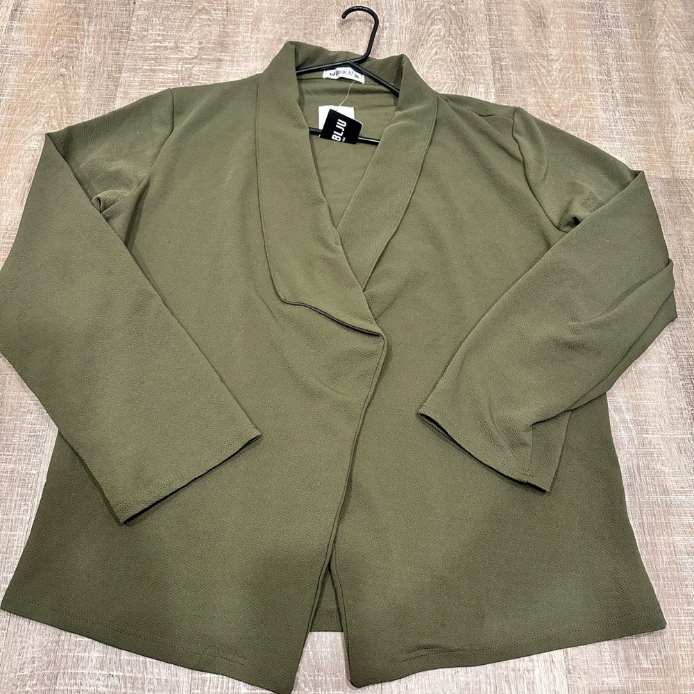 Doublju women top size 3X front open